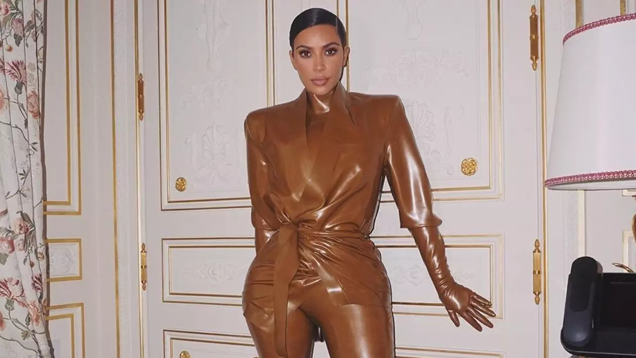 "Unbelievable Transformation?" Kim Kardashian's Fashion Ordeal Sparks Outrage and Concern