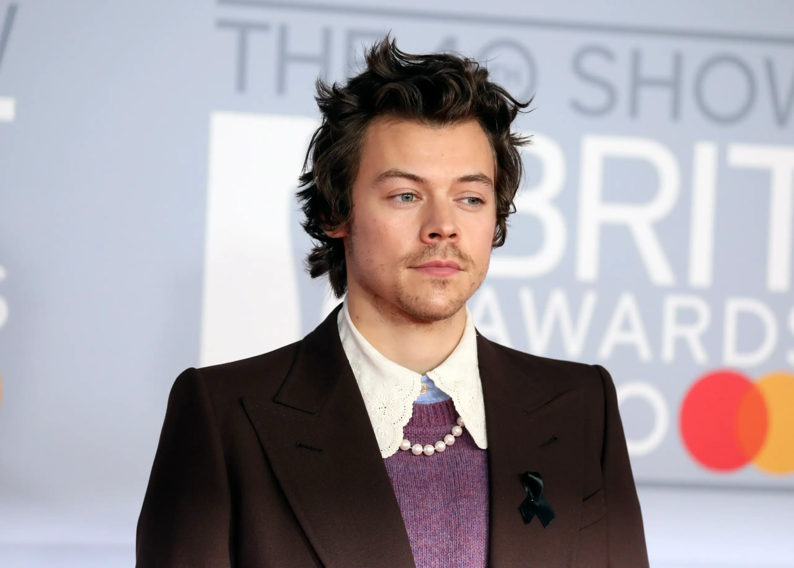 40+ Harry Styles Photos: Age, Family, Bio