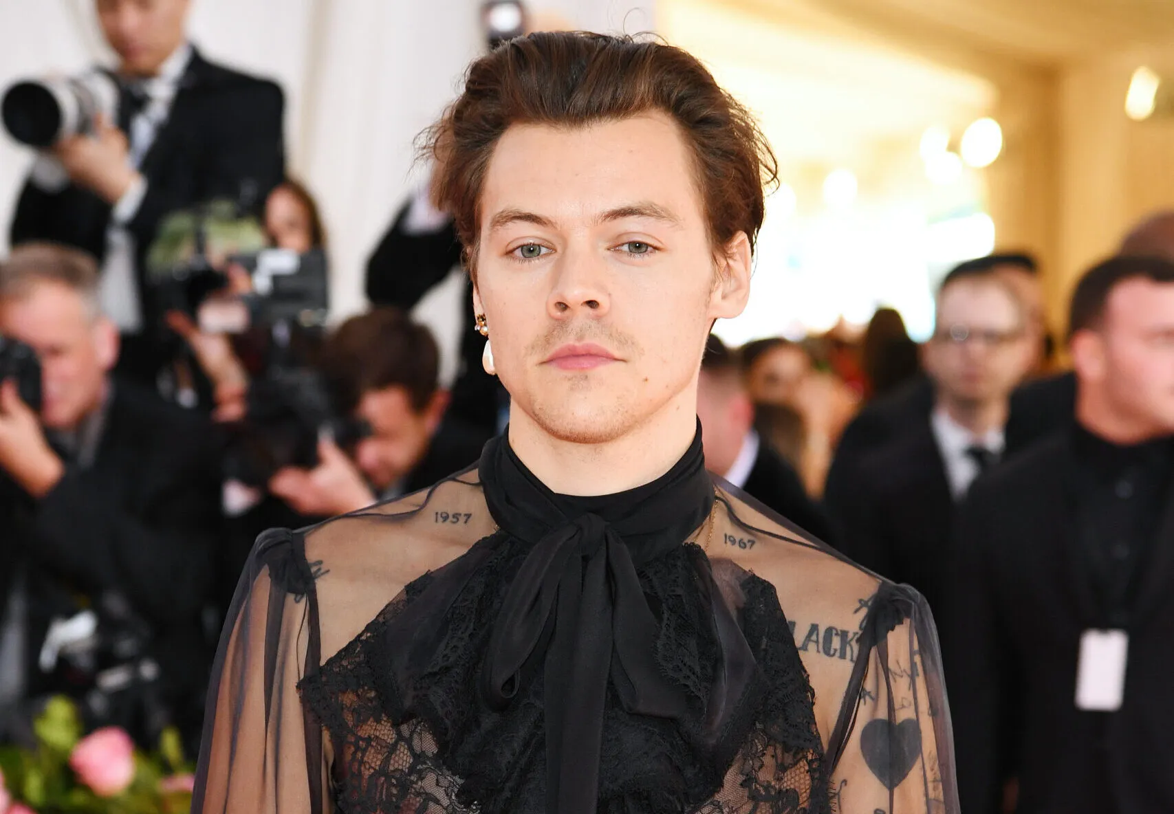 40+ Harry Styles Photos: Age, Family, Bio