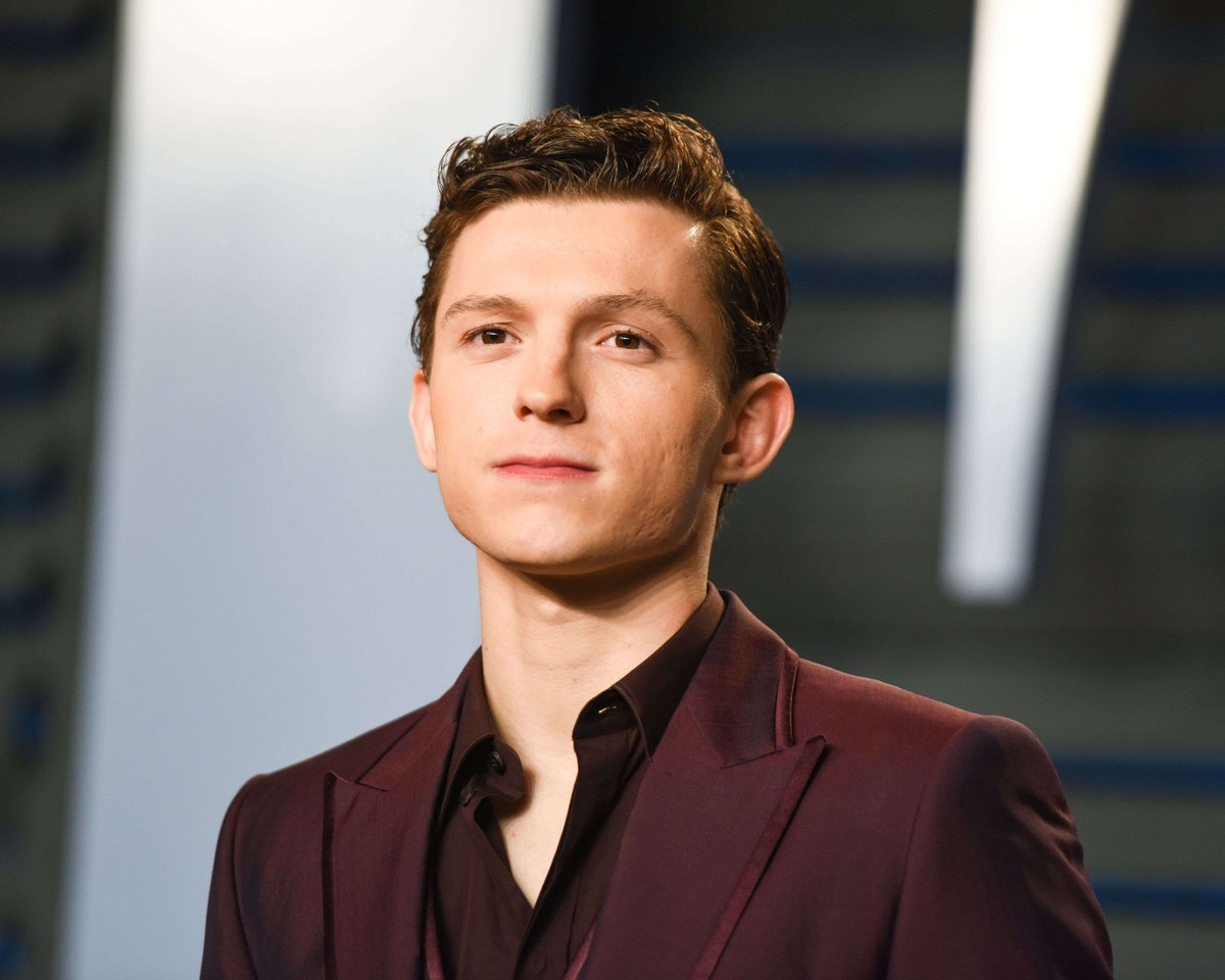 Tom Holland: Age, Family, Bio, Photos 60+