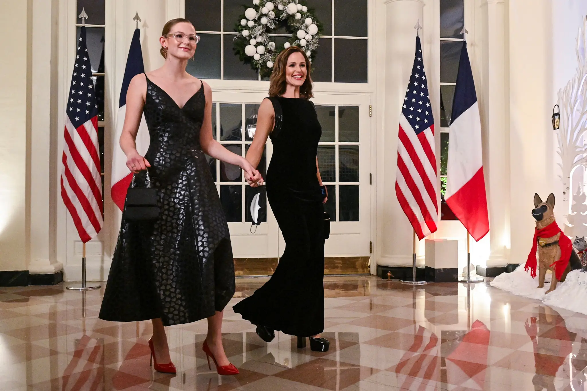 Headline: "Emotions Run High: Jennifer Garner's Heartfelt Tears at Daughter's Graduation"