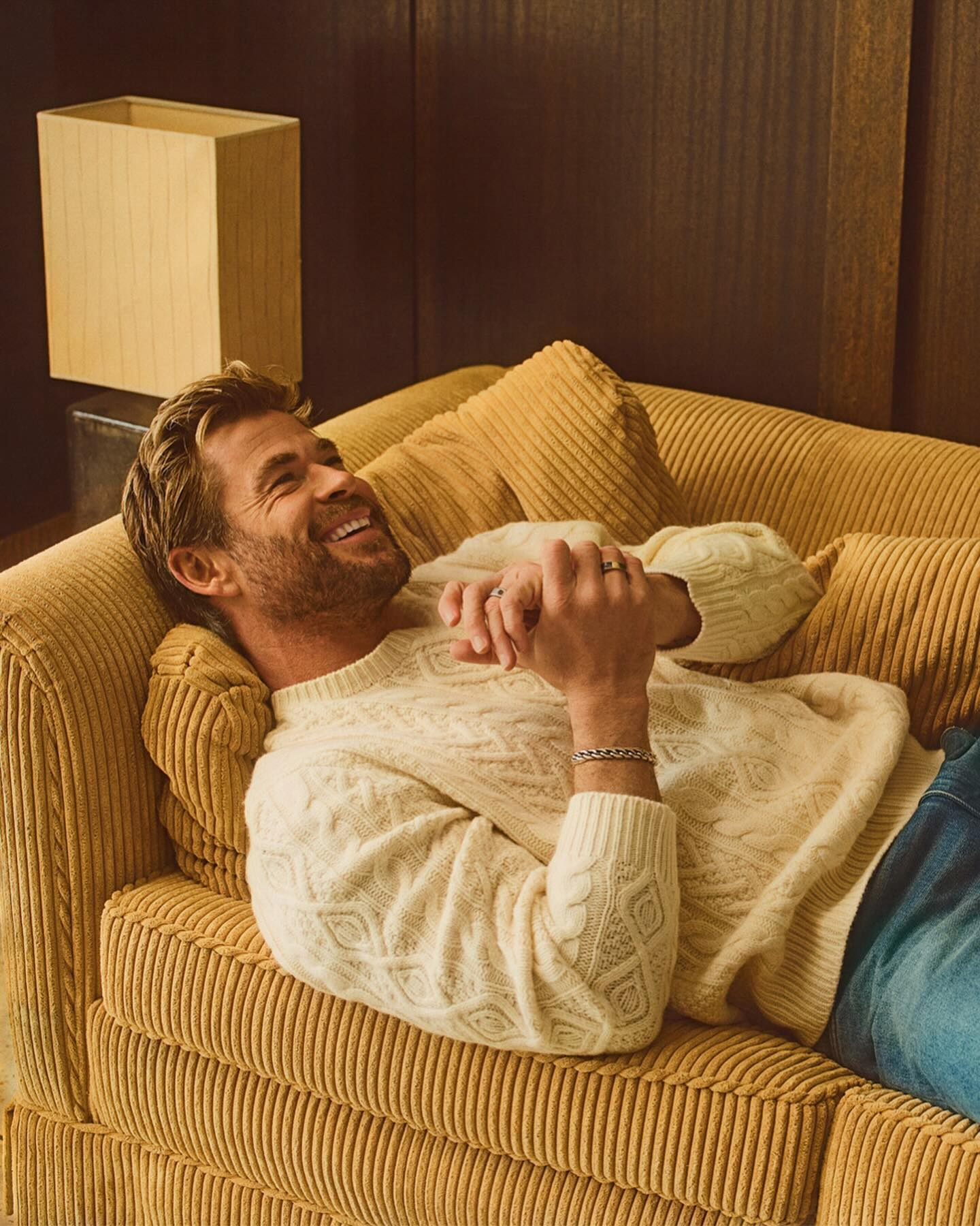 Chris Hemsworth Age, Family, Bio, Photos 70+